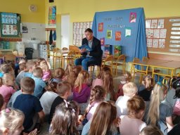 b_1024_768_0_00_images_2023_2024_Zerowki_Czytanie_387813876_787335416527742_8442406823453842196_n